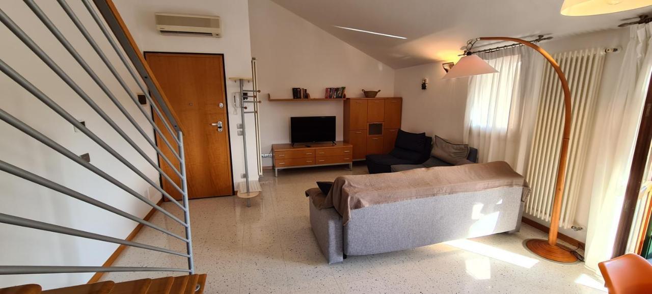 Adria Beach Apartment カヴァッリーノ・トレポルティ エクステリア 写真
