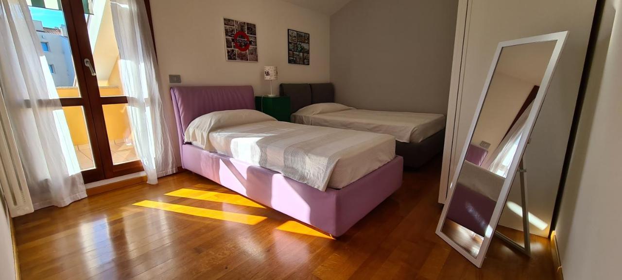 Adria Beach Apartment カヴァッリーノ・トレポルティ エクステリア 写真